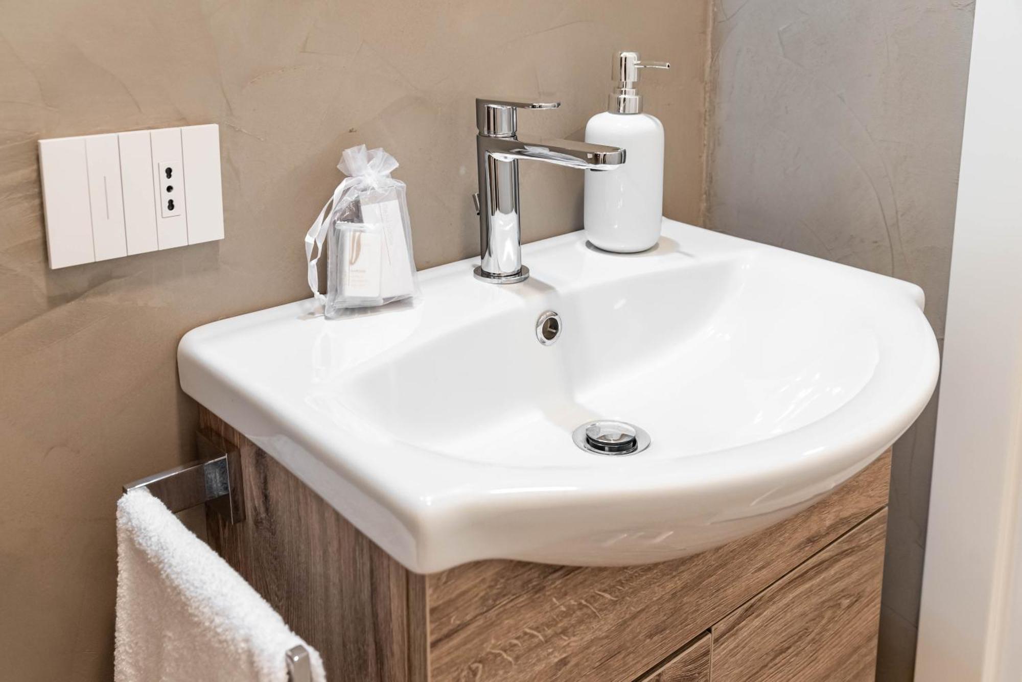 We Home - Romeo&Giulietta Luxury Retreat เวโรนา ภายนอก รูปภาพ